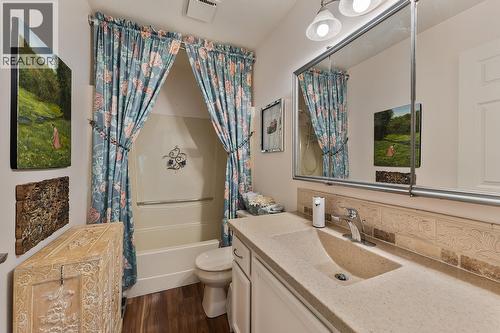 Ensuite bathroom. - 1534 Lawrence Avenue Unit# 304, Kelowna, BC - Indoor Photo Showing Bathroom