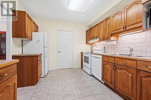 1202 - 1000 King Street W, Kingston (Central City West), ON 