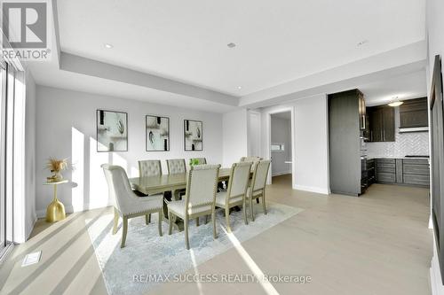 554 Bridgemill Crescent E, Kitchener, ON - Indoor Photo Showing Dining Room