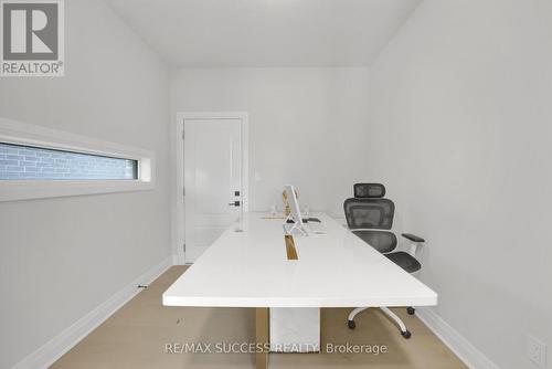 554 Bridgemill Crescent E, Kitchener, ON - Indoor Photo Showing Other Room