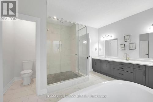 554 Bridgemill Crescent E, Kitchener, ON - Indoor Photo Showing Bathroom