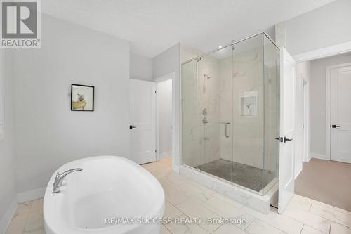 554 Bridgemill Crescent E, Kitchener, ON - Indoor Photo Showing Bathroom