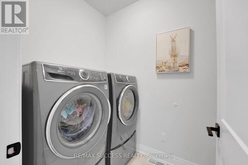 554 Bridgemill Crescent E, Kitchener, ON - Indoor Photo Showing Laundry Room