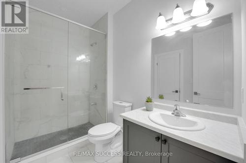 554 Bridgemill Crescent E, Kitchener, ON - Indoor Photo Showing Bathroom