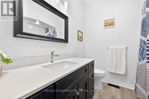 58 Postma Drive, Haldimand, ON - Indoor Photo Showing Bathroom