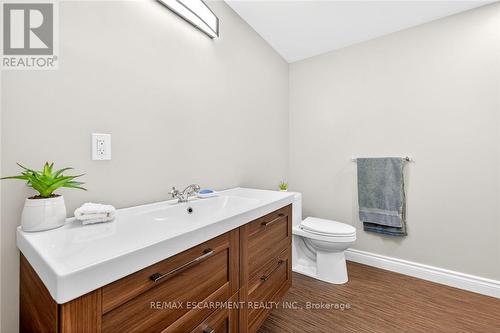 58 Postma Drive, Haldimand, ON - Indoor Photo Showing Bathroom