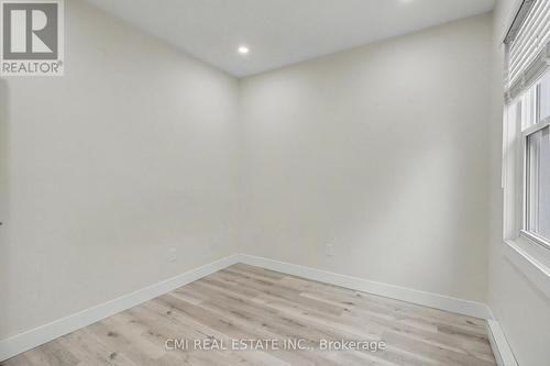 2546 Wilson Street, Hamilton, ON - Indoor Photo Showing Other Room