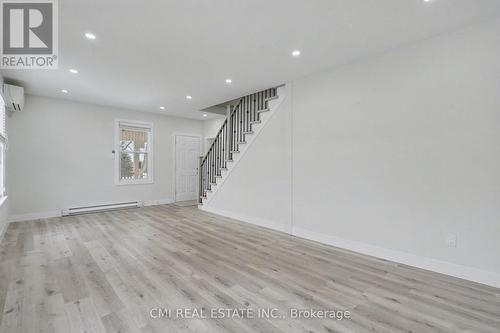 2546 Wilson Street, Hamilton, ON - Indoor Photo Showing Other Room