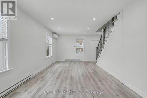 2546 Wilson Street, Hamilton, ON - Indoor Photo Showing Other Room