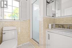 Upper 3 piece bathroom - 