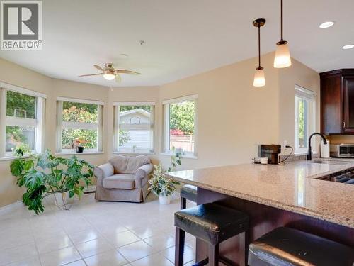3419 Ontario Ave, Powell River, BC - Indoor