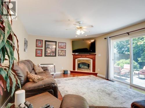 3419 Ontario Ave, Powell River, BC - Indoor Photo Showing Living Room With Fireplace