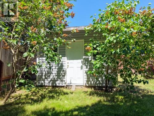 3419 Ontario Ave, Powell River, BC - Outdoor