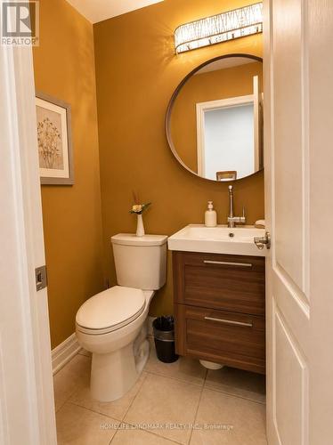 13 - 115 Avenue Road, Richmond Hill, ON - Indoor Photo Showing Bathroom