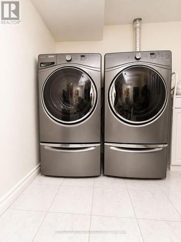 13 - 115 Avenue Road, Richmond Hill, ON - Indoor Photo Showing Laundry Room