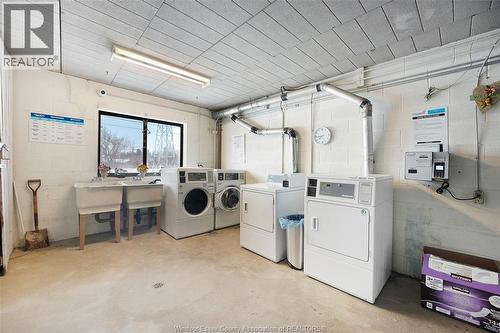 1655 Rooney Street, Windsor, ON - Indoor Photo Showing Laundry Room