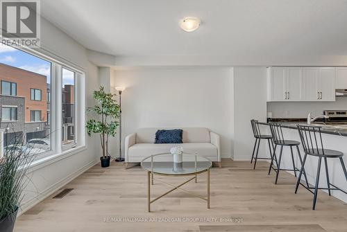 61 Dryden Lane, Hamilton, ON - Indoor
