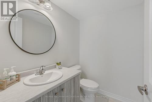 2pc Bath - 61 Dryden Lane, Hamilton, ON - Indoor Photo Showing Bathroom