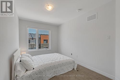 61 Dryden Lane, Hamilton, ON - Indoor Photo Showing Bedroom