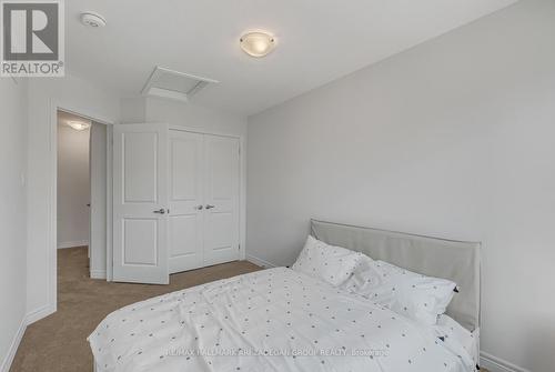 61 Dryden Lane, Hamilton, ON - Indoor Photo Showing Bedroom
