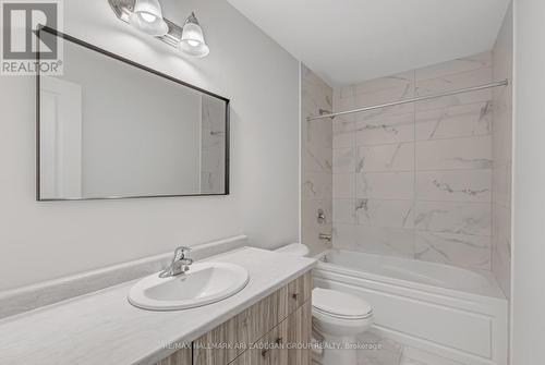 4pc Bath - 61 Dryden Lane, Hamilton, ON - Indoor Photo Showing Bathroom