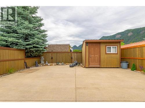 1383 Silver Sands Road Unit# 109, Sicamous, BC 