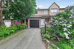 4 BRIDGEWATER TERRACE Ottawa, ON K2J 3G7