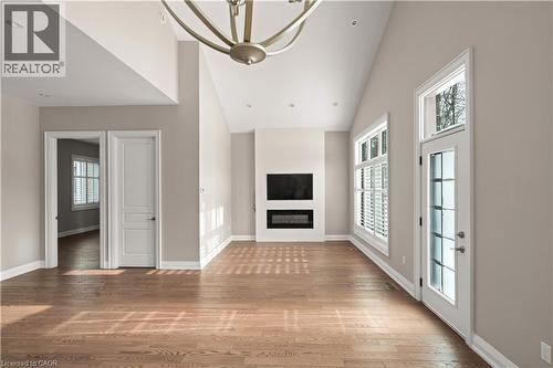 3205 Highpoint Court, Burlington, ON - Indoor Photo Showing Other Room