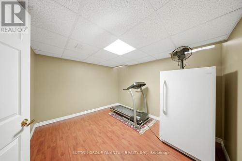 276 Lech Walesa Drive, Mississauga, ON - Indoor
