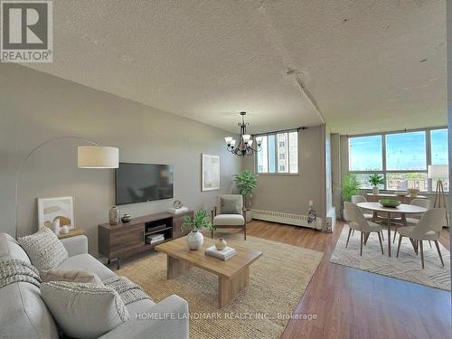 506 - 200 LOTHERTON PATHWAY  Toronto, ON M6B 2G9