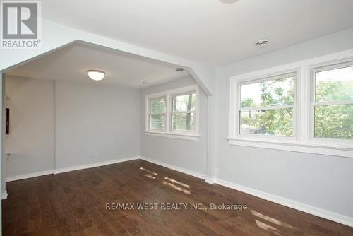 UPPER LEVEL - 420 ANNETTE STREET , Toronto, Ontario M6P 1R9 5