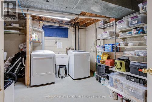 2347 Brookhurst Road, Mississauga, ON - Indoor Photo Showing Laundry Room