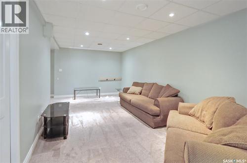 606 6Th Street W, Chaplin, SK - Indoor