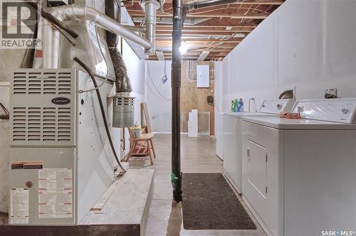 606 6Th Street W, Chaplin, SK - Indoor Photo Showing Basement