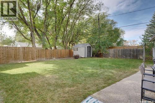 606 6Th Street W, Chaplin, SK - Outdoor With Backyard