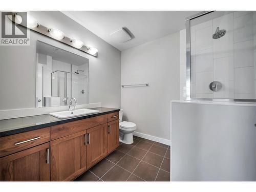 3229 Skyview Lane Unit# 306, West Kelowna, BC - Indoor Photo Showing Bathroom