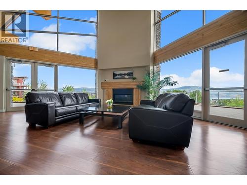 3220 Skyview Lane Unit# 302, West Kelowna, BC - Indoor Photo Showing Living Room With Fireplace