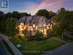 35 NORMANDALE CRESCENT Toronto, ON M2P 1M7