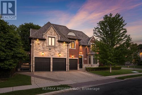 35 Normandale Crescent, Toronto, ON - Outdoor