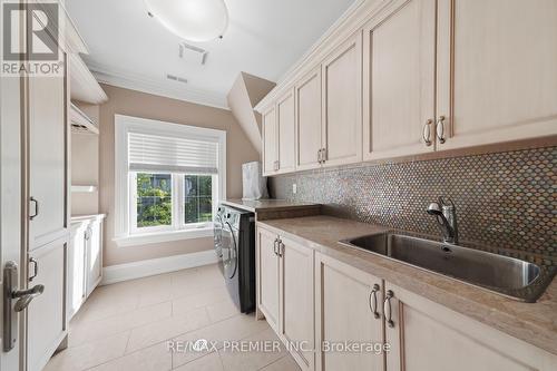 35 Normandale Crescent, Toronto, ON - Indoor Photo Showing Kitchen