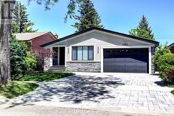 2257 SPRINGFIELD COURT  Mississauga, ON L5K 1V3