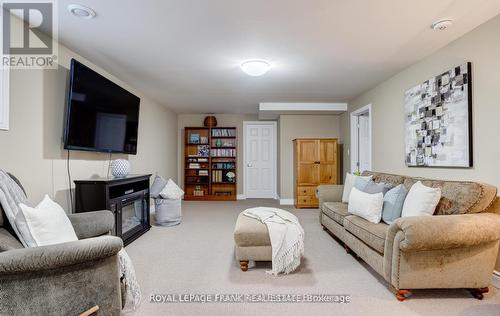 41 Cortland Way, Brighton, ON - Indoor Photo Showing Living Room