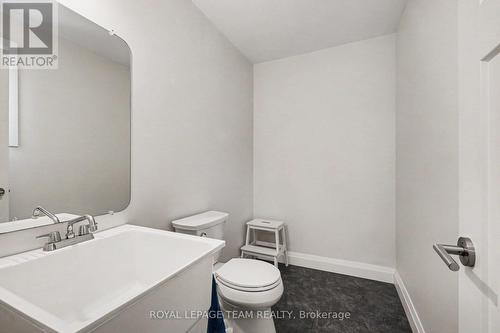512 Edward Scott Road, North Grenville, ON - Indoor Photo Showing Bathroom