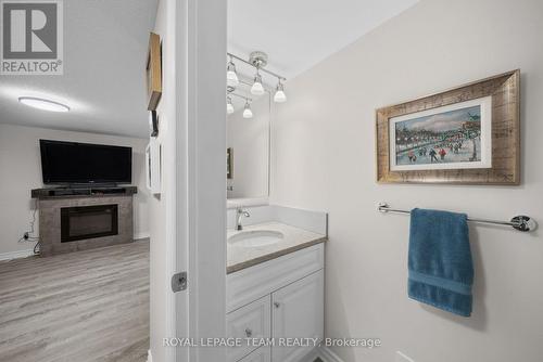 3322 Southgate Road, Ottawa, ON - Indoor Photo Showing Bathroom