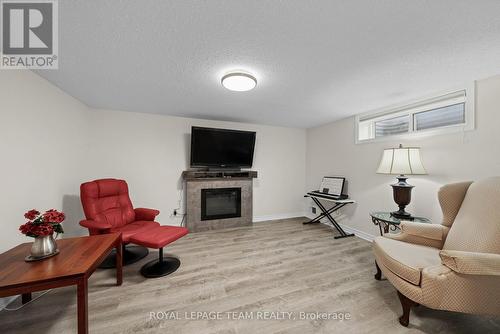 3322 Southgate Road, Ottawa, ON - Indoor Photo Showing Living Room With Fireplace