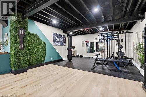 4286 Victoria Avenue, Vineland Station, ON - Indoor Photo Showing Gym Room