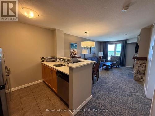 353 - 156 Jozo Weider Boulevard, Blue Mountains, ON - Indoor Photo Showing Kitchen