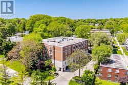 PH403 - 30 ANGLESEY BOULEVARD Toronto, ON M9A 3B5