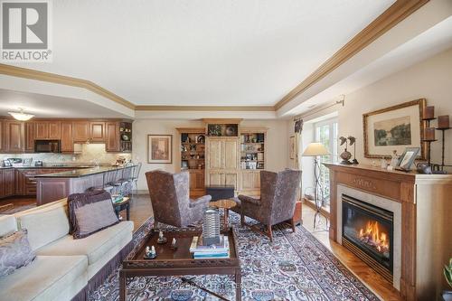 Ph403 - 30 Anglesey Boulevard, Toronto, ON - Indoor Photo Showing Living Room With Fireplace