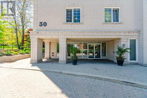 Ph403 - 30 Anglesey Boulevard, Toronto, ON - Outdoor With Exterior